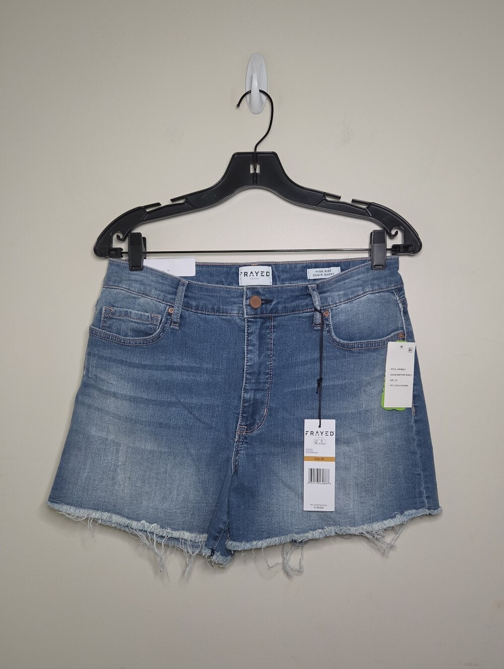 Women's Frayed Jeans High Rise Denim Shorts Sz 29 NWT